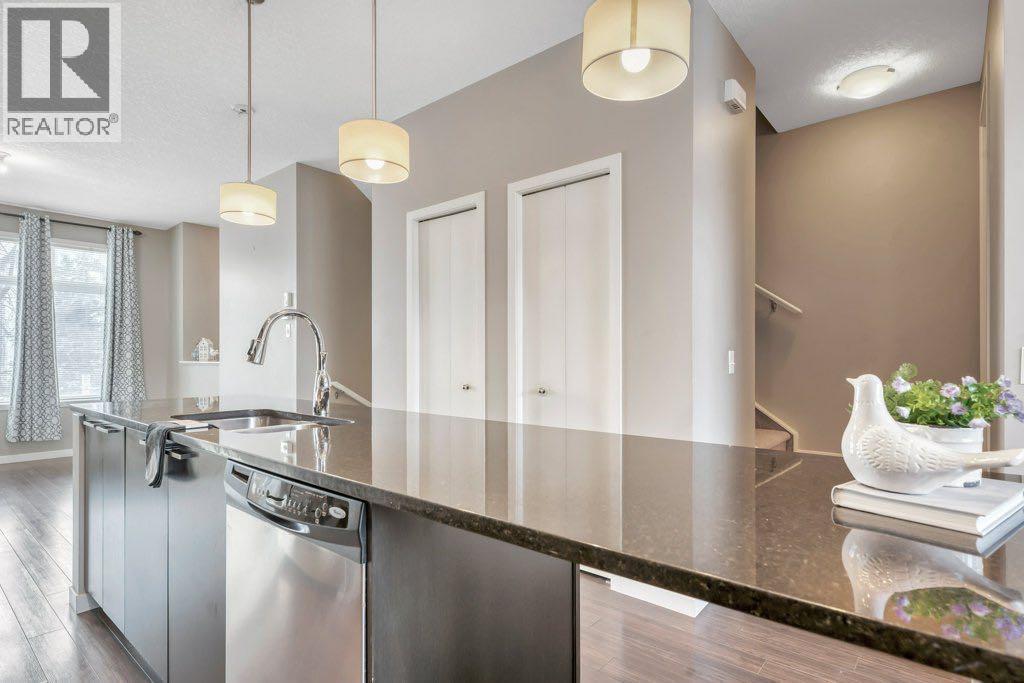 15 Copperpond Close Se, Calgary, AB - Indoor Photo Showing Kitchen With Upgraded Kitchen