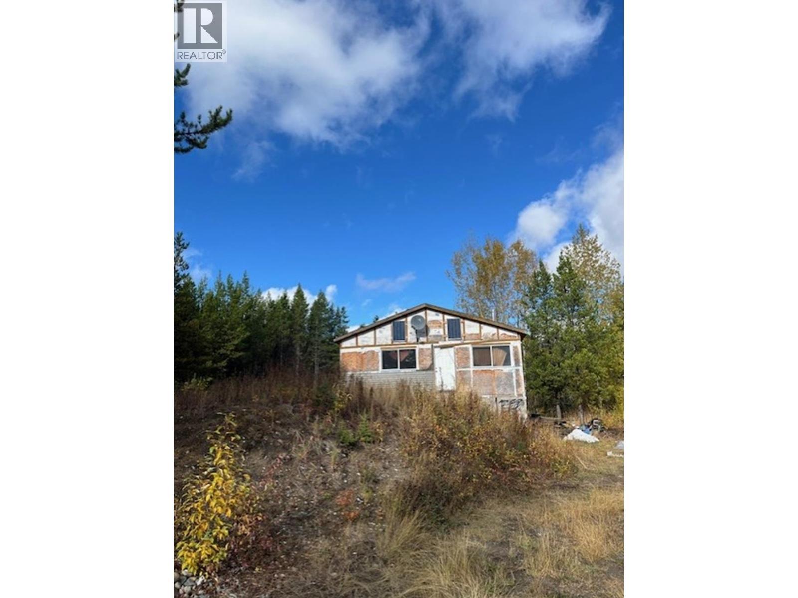 5147 Spokin Lake Road, 150 Mile House, BC - Outdoor