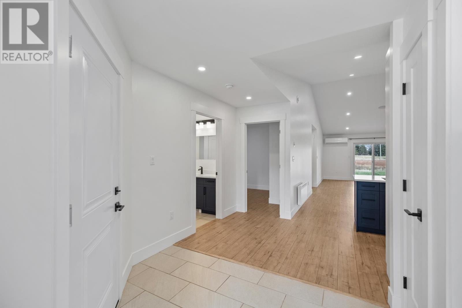 18 Beech Hill Avenue, East Royalty, PE - Indoor Photo Showing Other Room