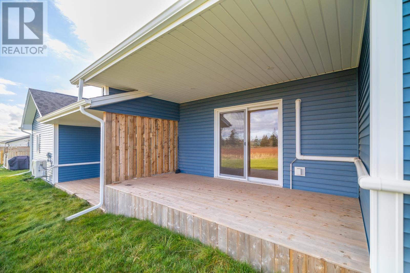 18 Beech Hill Avenue, East Royalty, PE - Outdoor With Exterior