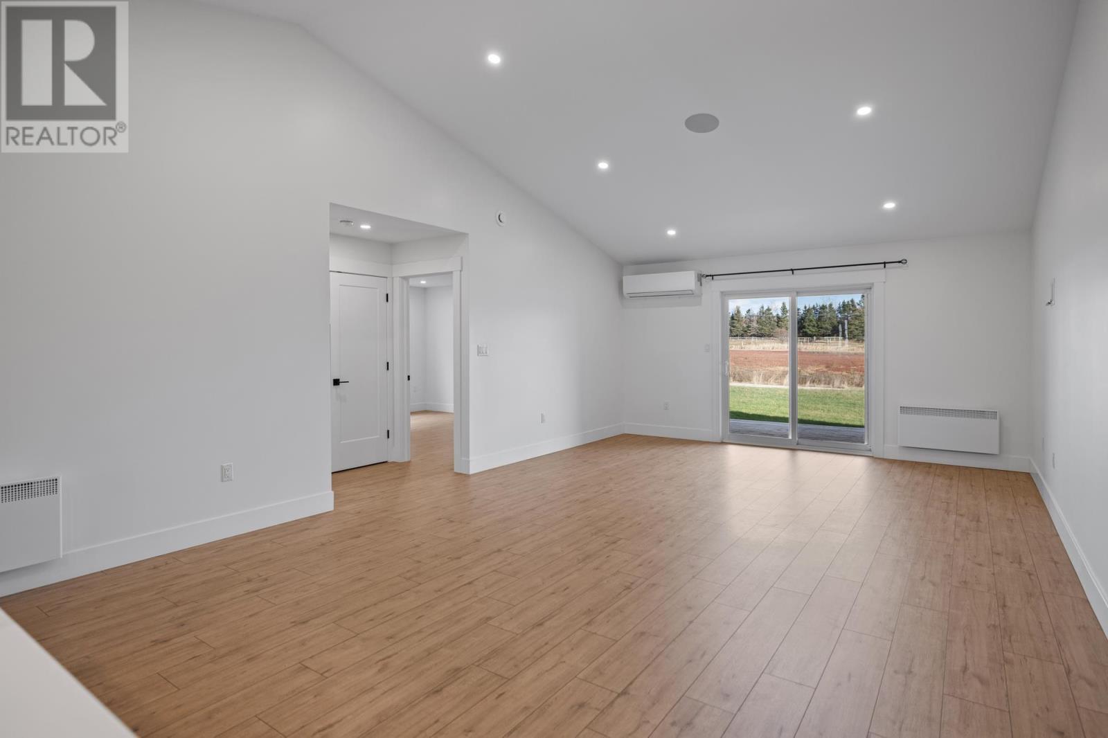 18 Beech Hill Avenue, East Royalty, PE - Indoor Photo Showing Other Room