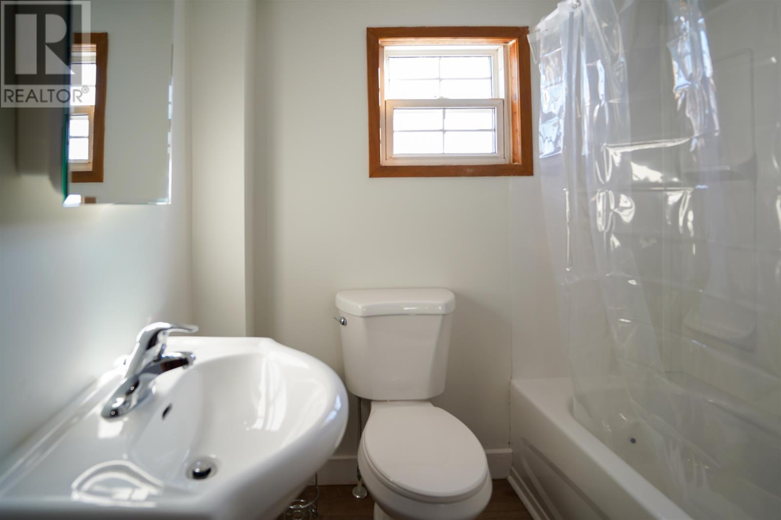 333 Market Street, Summerside, PE - Indoor Photo Showing Bathroom