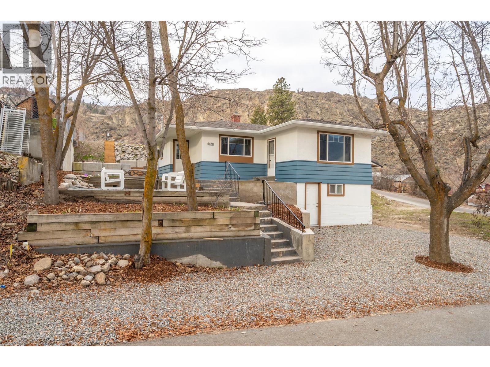 View from the street - 6470 Hollow Street, Oliver, BC - Outdoor With Facade