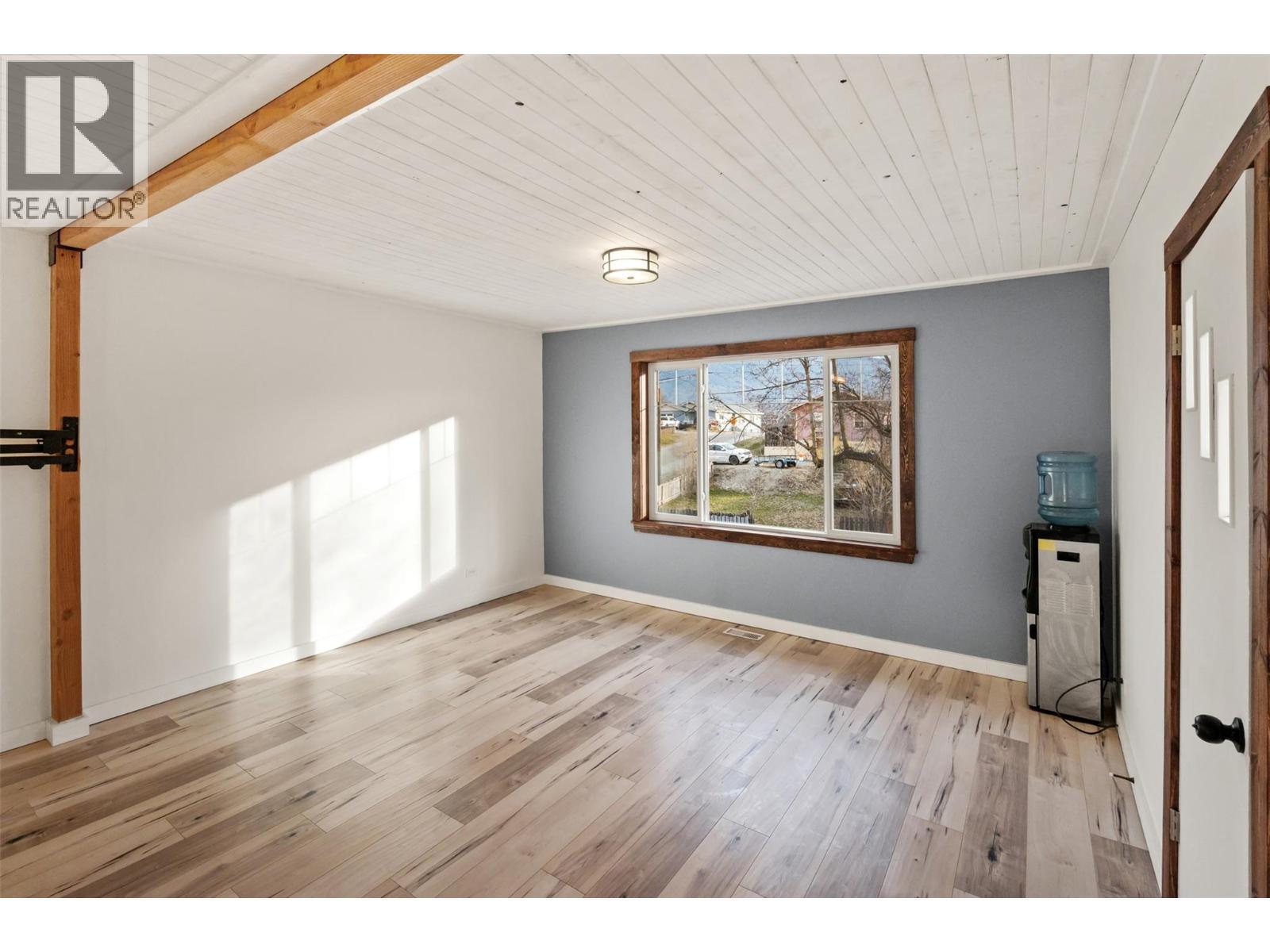 Living room - 6470 Hollow Street, Oliver, BC - Indoor