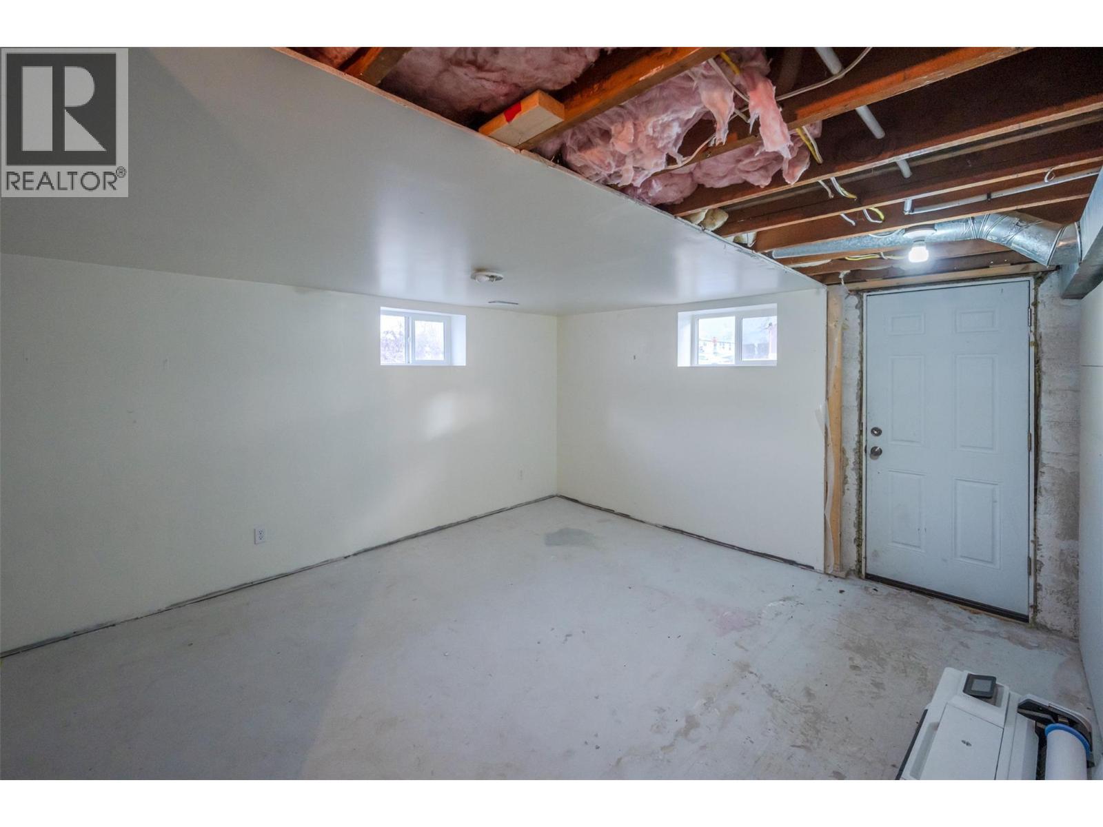 Rec room - 6470 Hollow Street, Oliver, BC - Indoor Photo Showing Basement