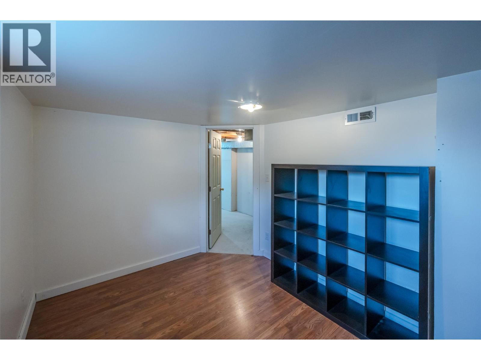 Bedroom - 6470 Hollow Street, Oliver, BC - Indoor Photo Showing Other Room