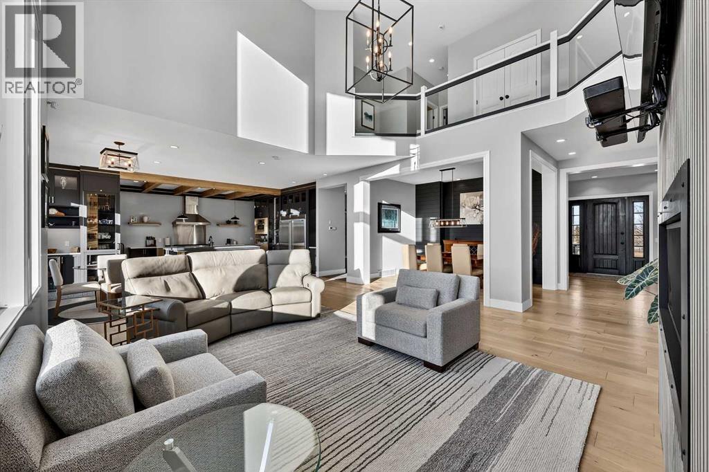 402017 23 Street W, Rural Foothills County, AB - Indoor Photo Showing Living Room