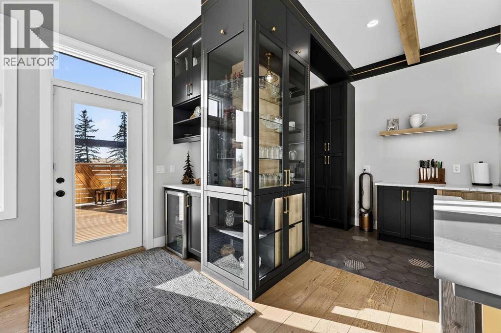 402017 23 Street W, Rural Foothills County, AB - Indoor Photo Showing Other Room