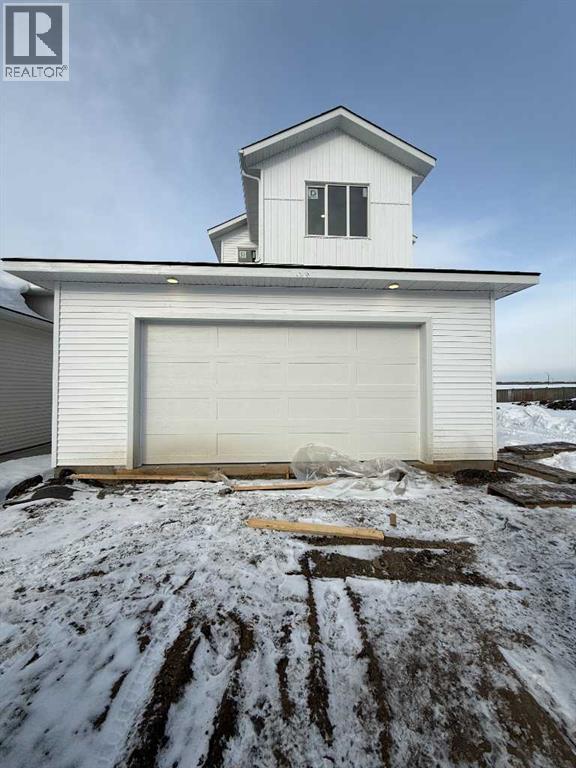 11958 81 Avenue, Grande Prairie, AB - Outdoor
