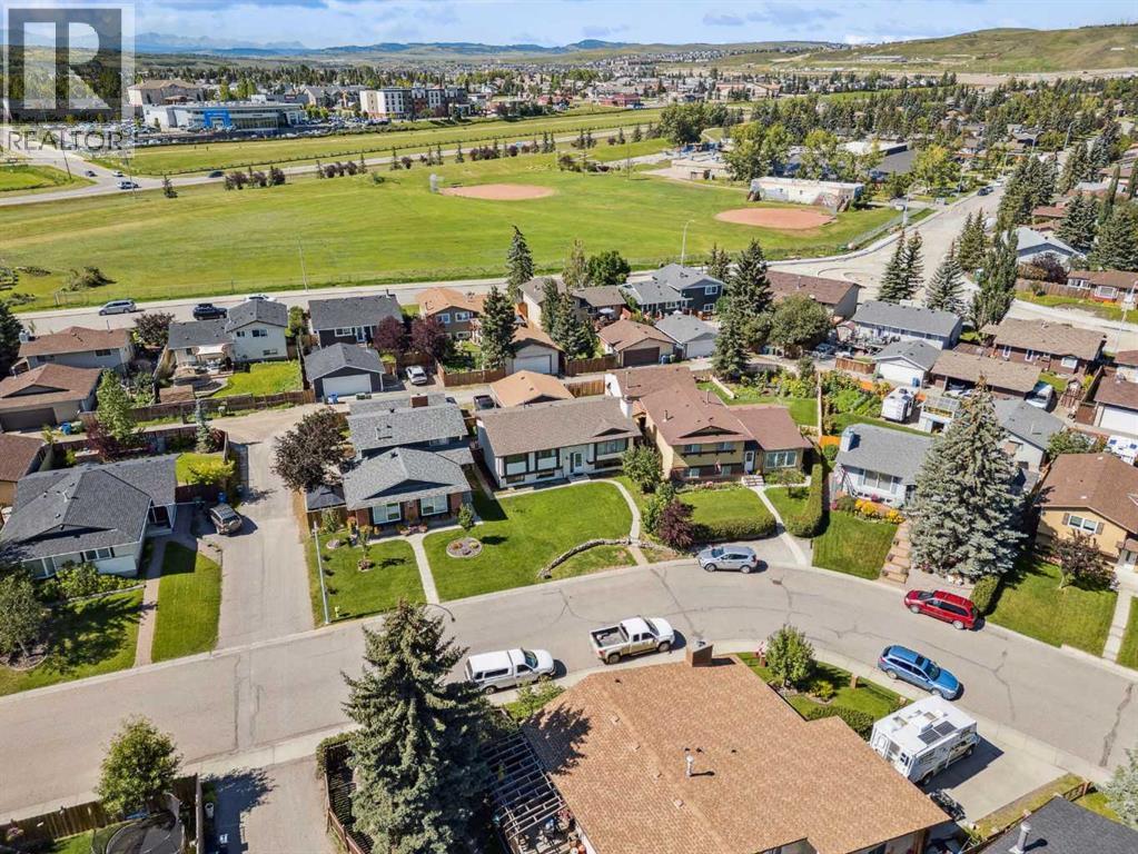 14 Glenhill Crescent, Cochrane, AB - Outdoor With View