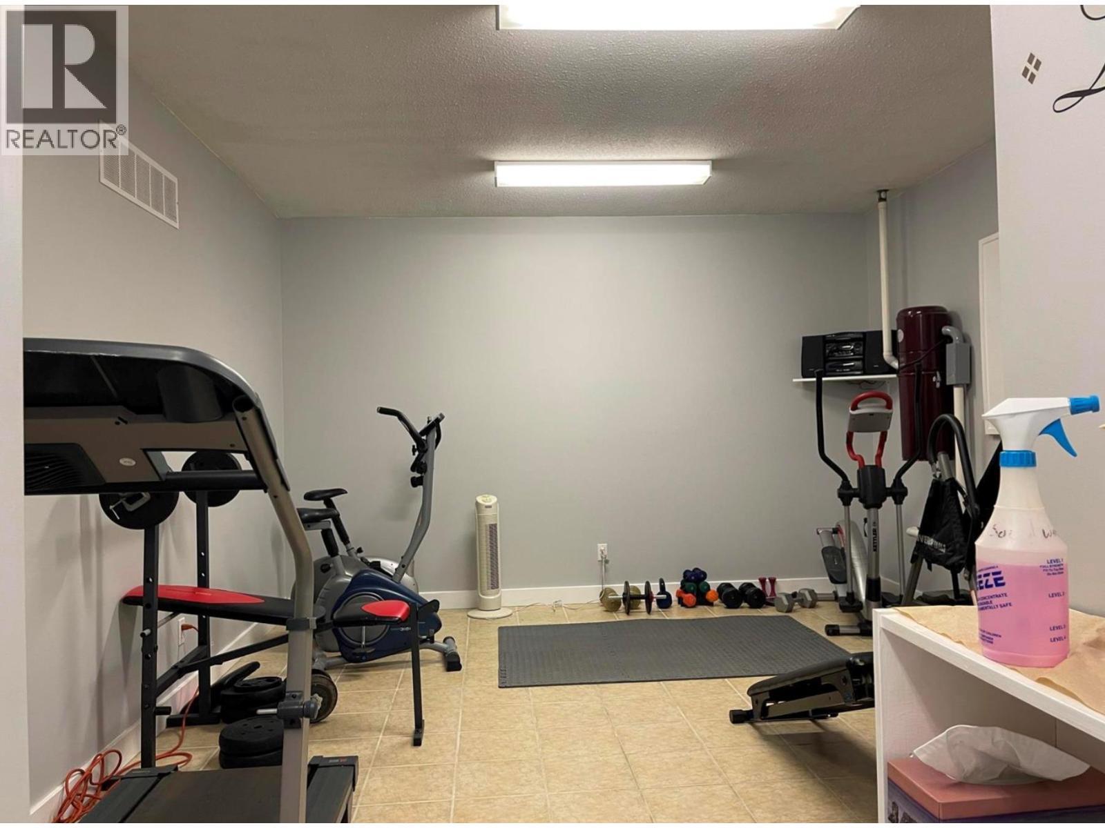 Co-owners Gym in the clubhouse - 8000 Highland Road Unit# 42, Vernon, BC