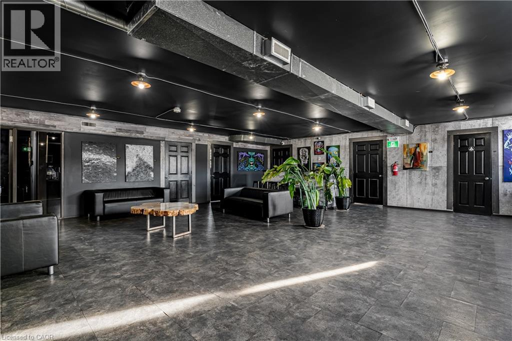 196 Parkdale Avenue, Hamilton, ON