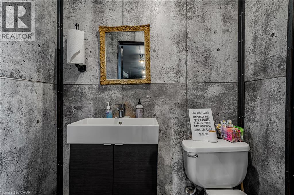 196 Parkdale Avenue, Hamilton, ON