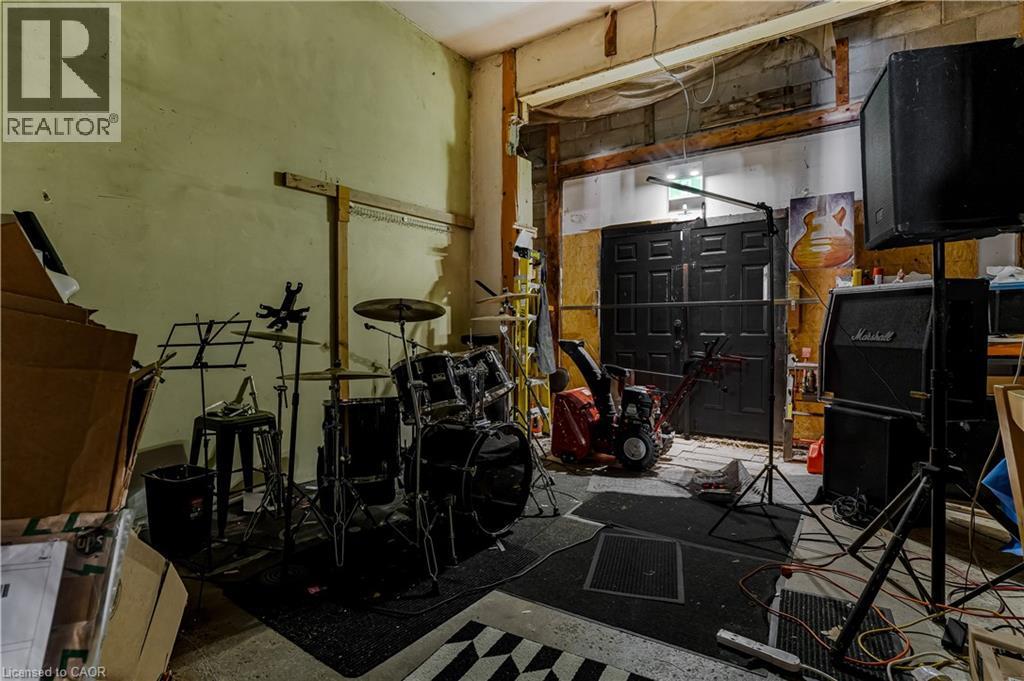 196 Parkdale Avenue, Hamilton, ON