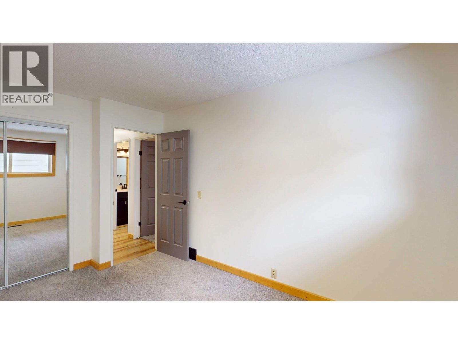 958 Galbraith Drive, Elkford, BC - Indoor Photo Showing Other Room