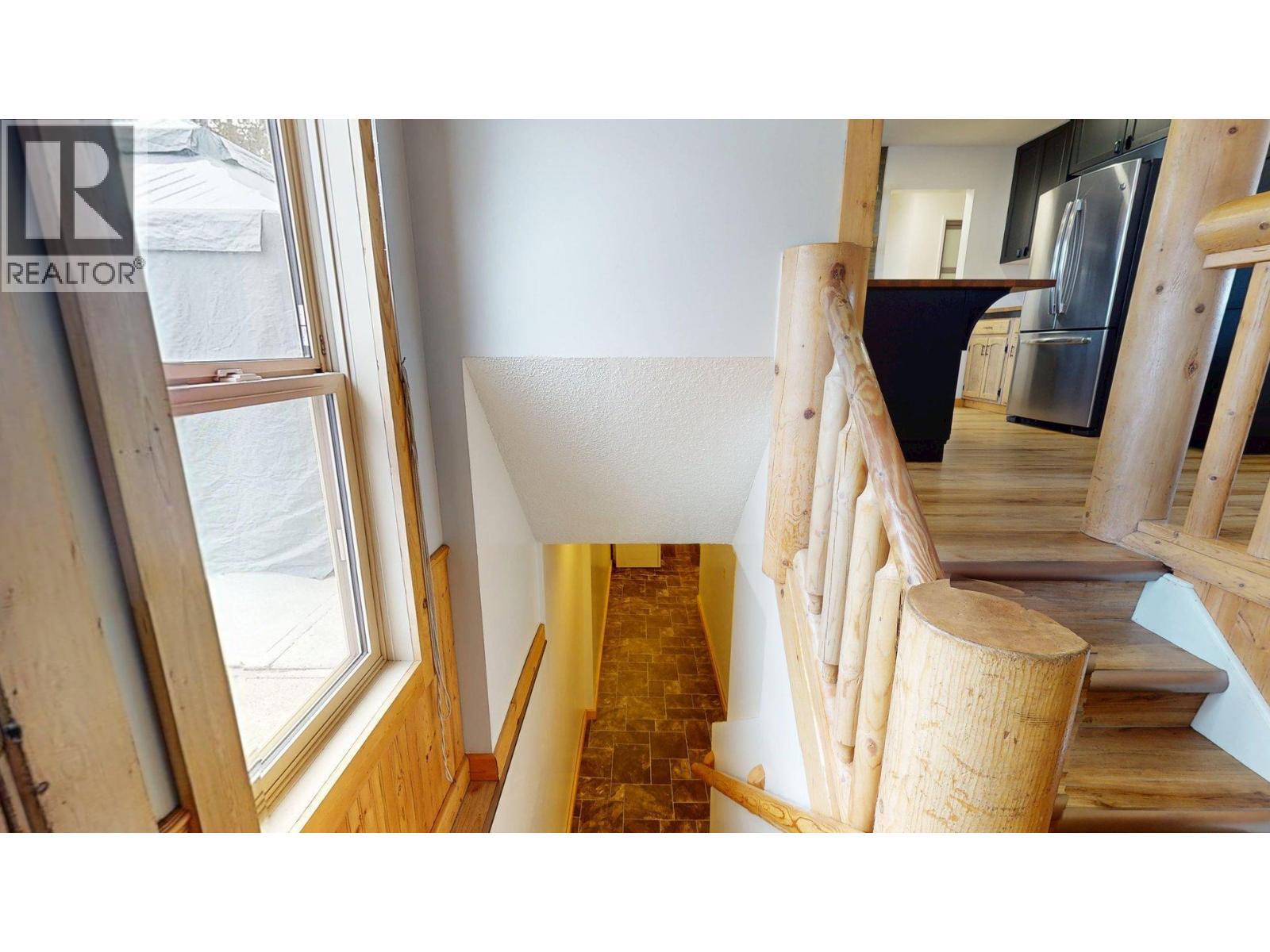 958 Galbraith Drive, Elkford, BC - Indoor Photo Showing Other Room