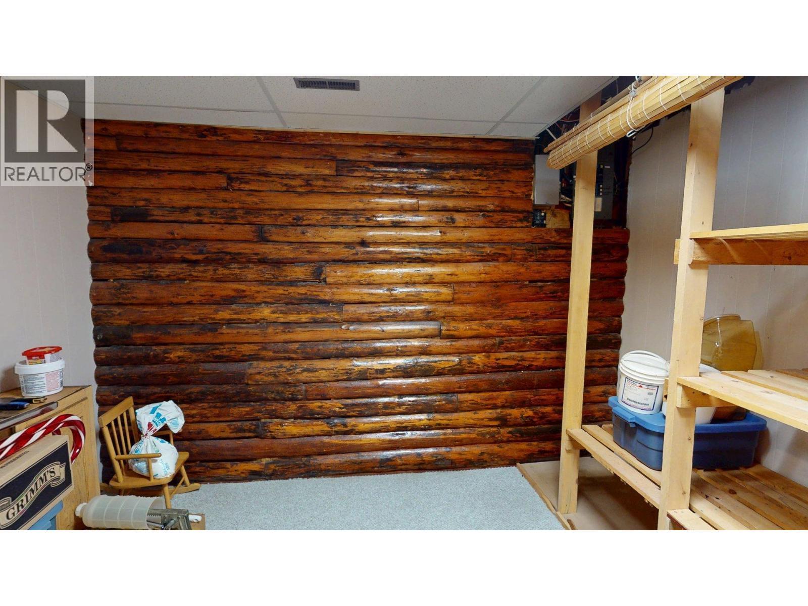 958 Galbraith Drive, Elkford, BC - Indoor Photo Showing Other Room