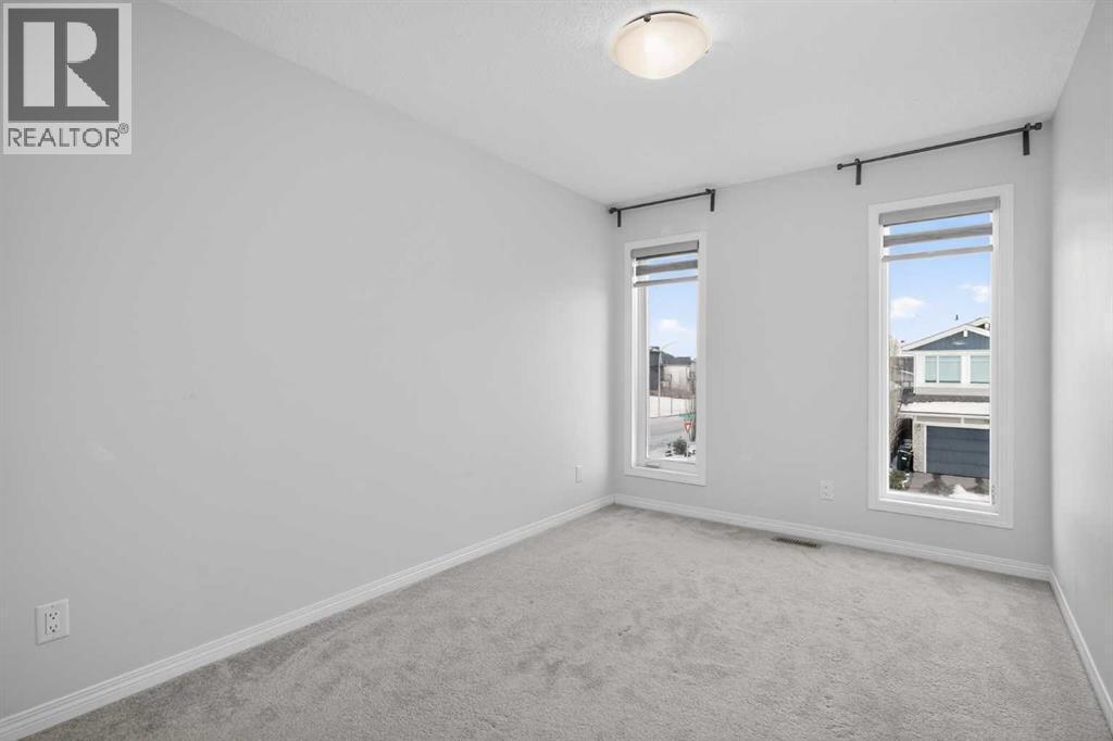 114 Walgrove Green Se, Calgary, AB - Indoor Photo Showing Other Room
