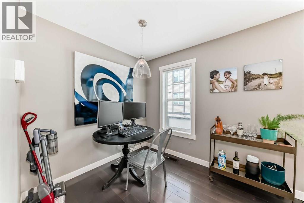 105 Mckenzie Towne Square Se, Calgary, AB - Indoor