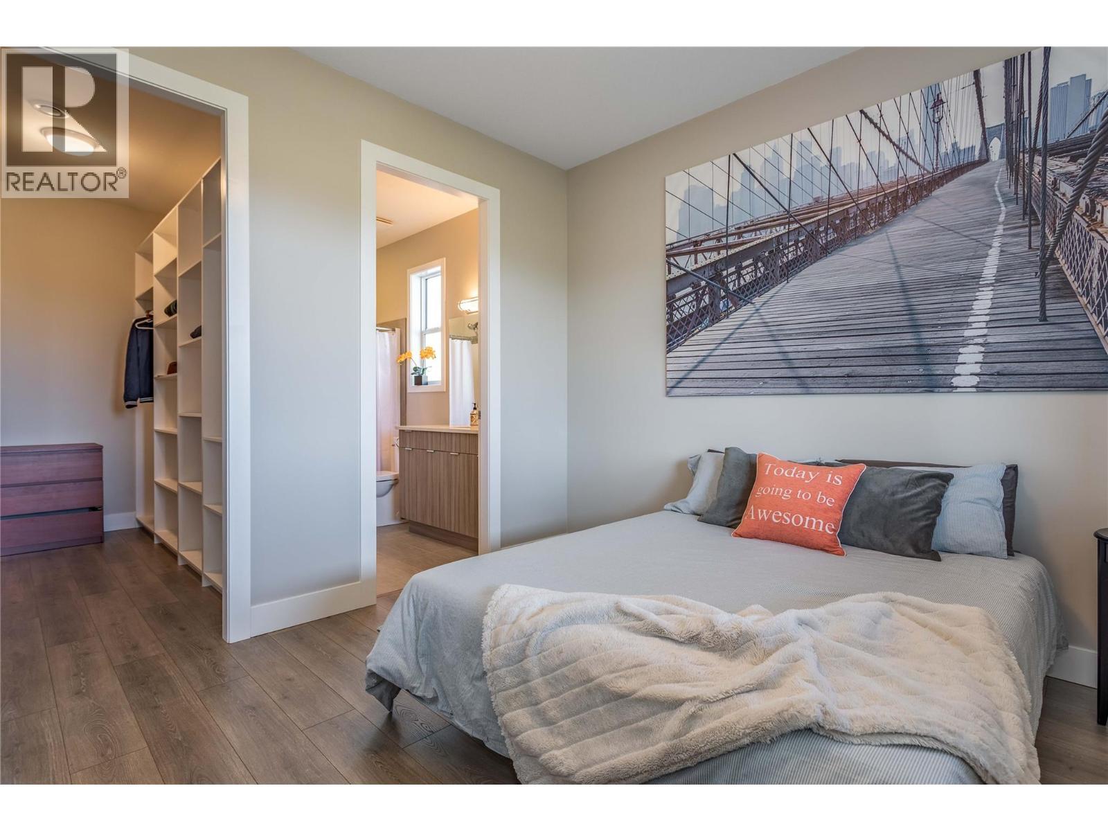 1648 Fawn Run Drive, Kelowna, BC - Indoor Photo Showing Bedroom