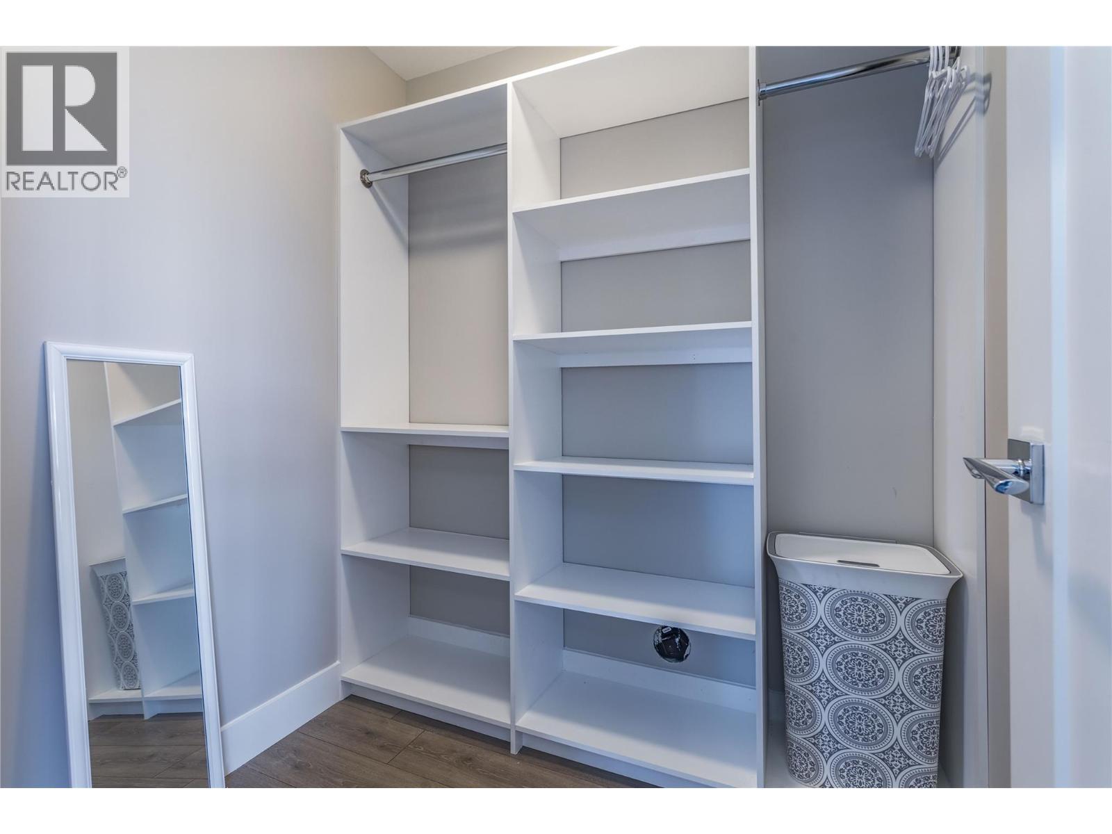 1648 Fawn Run Drive, Kelowna, BC - Indoor With Storage