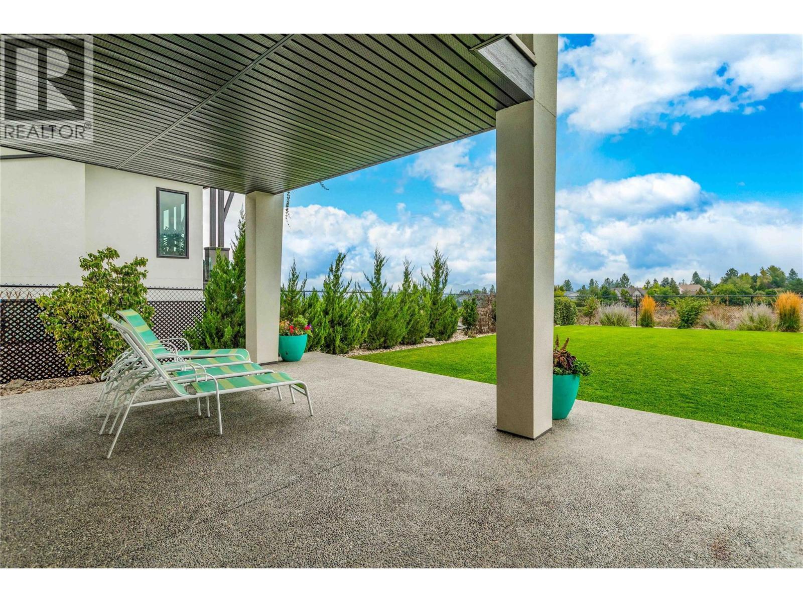 1648 Fawn Run Drive, Kelowna, BC - Outdoor