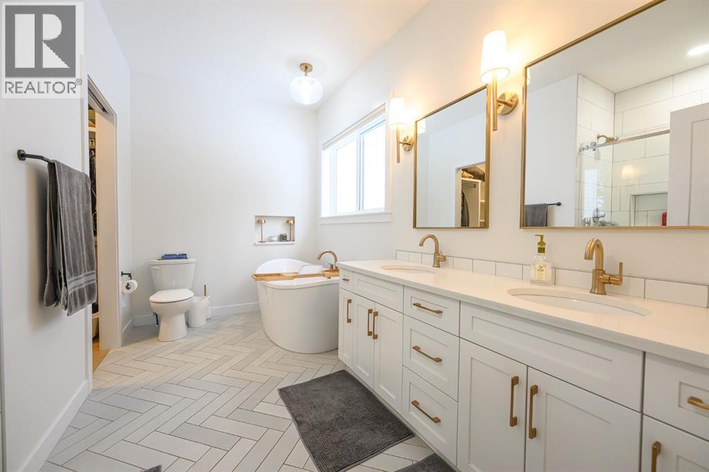 57-704010 64 Range Road, Rural Grande Prairie No. 1, County Of, AB - Indoor Photo Showing Bathroom