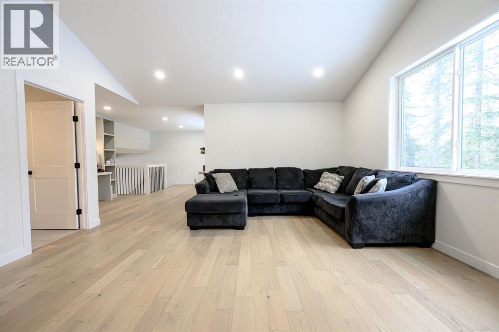 57-704010 64 Range Road, Rural Grande Prairie No. 1, County Of, AB - Indoor