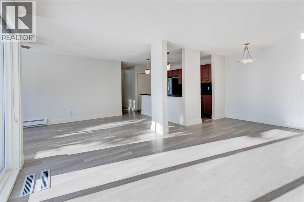 1, 101 Village Heights Sw, Calgary, AB - Indoor Photo Showing Other Room