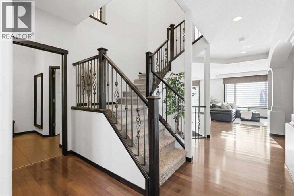 71 Panatella View Nw, Calgary, AB - Indoor Photo Showing Other Room