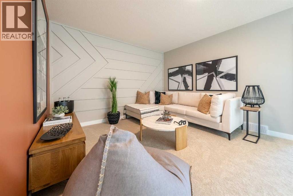 326 Hotchkiss Common Se, Calgary, AB - Indoor Photo Showing Living Room