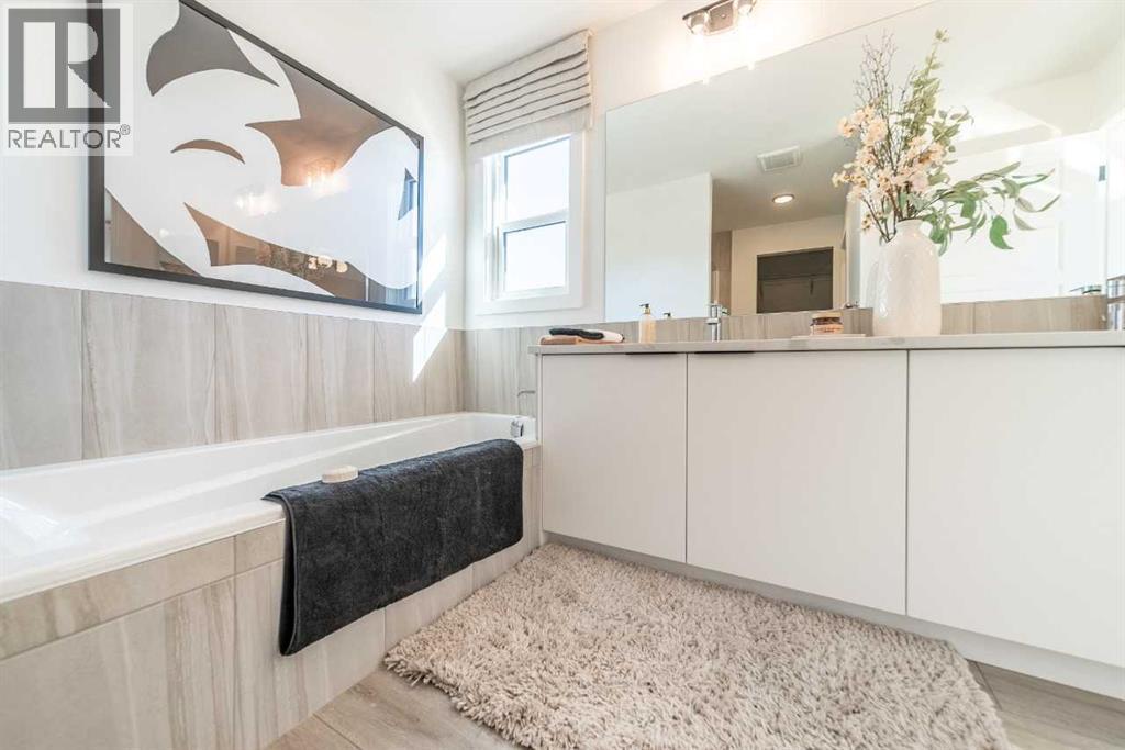 326 Hotchkiss Common Se, Calgary, AB - Indoor