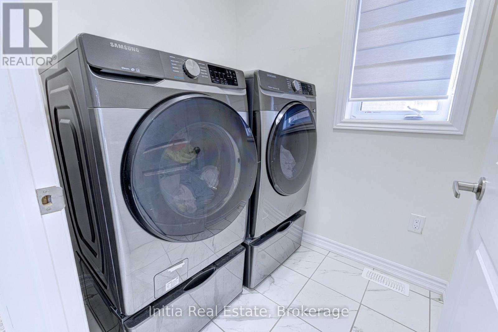 53 Lillian Way, Haldimand, ON - Indoor Photo Showing Laundry Room