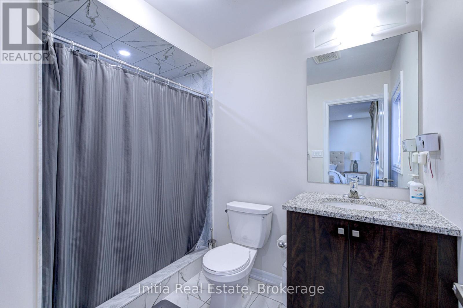 53 Lillian Way, Haldimand, ON - Indoor Photo Showing Bathroom