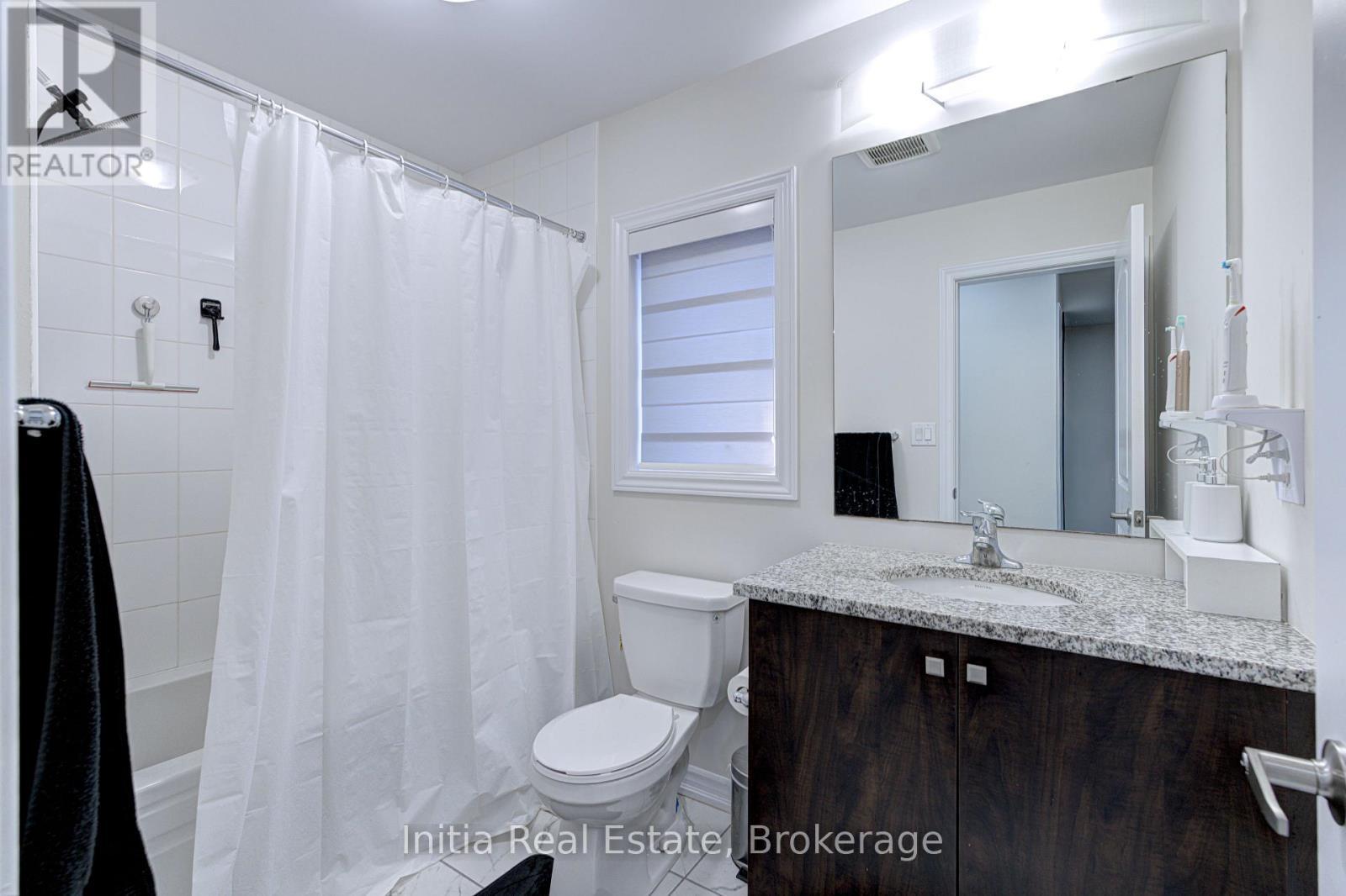 53 Lillian Way, Haldimand, ON - Indoor Photo Showing Bathroom