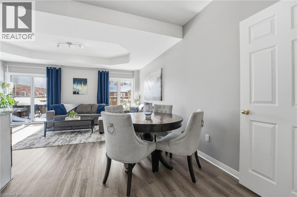 115 Benziger Lane, Halton, ON - Indoor Photo Showing Dining Room