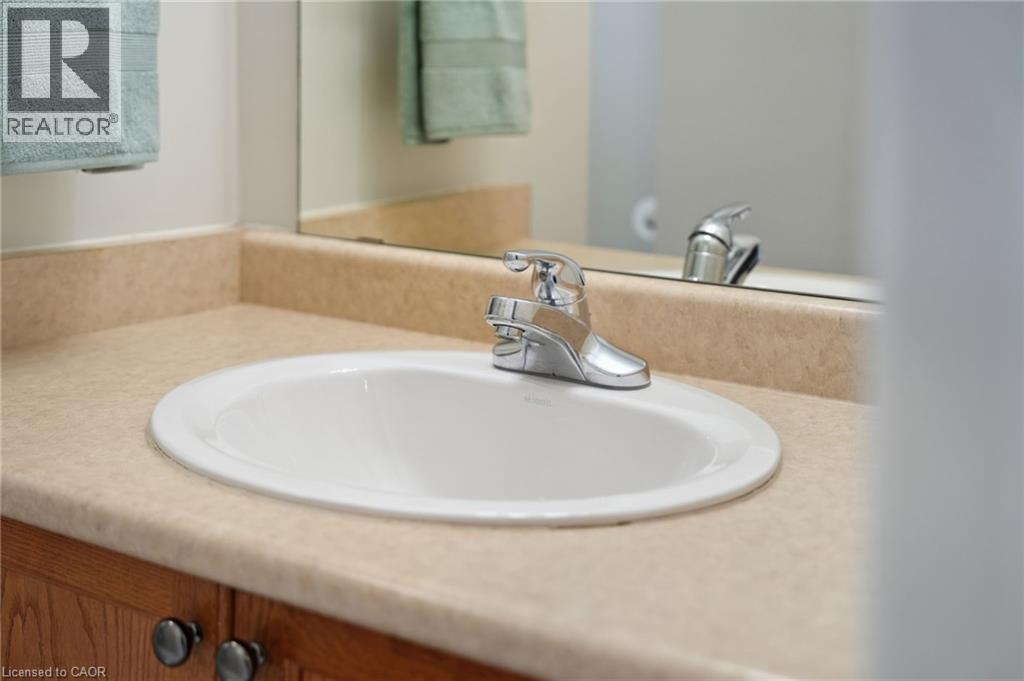 115 Benziger Lane, Halton, ON - Indoor Photo Showing Bathroom