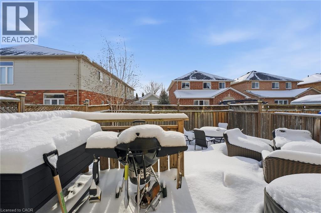 115 Benziger Lane, Halton, ON - Outdoor With Deck Patio Veranda