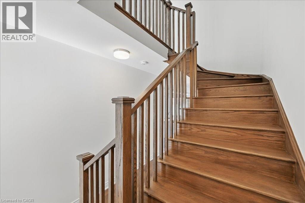 2184 Postmaster Drive Unit# 13, Oakville, ON - Indoor Photo Showing Other Room