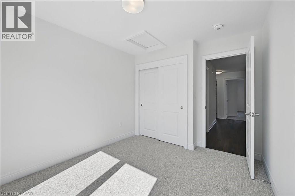 2184 Postmaster Drive Unit# 13, Oakville, ON - Indoor Photo Showing Other Room