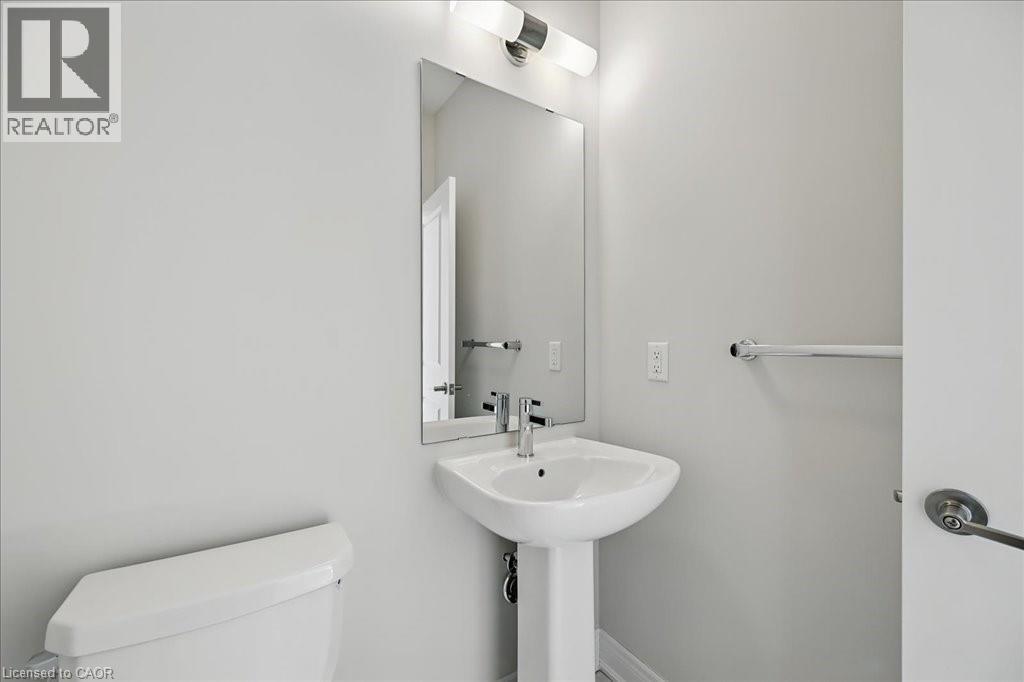 2184 Postmaster Drive Unit# 13, Oakville, ON - Indoor Photo Showing Bathroom