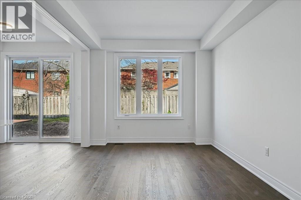 2184 Postmaster Drive Unit# 13, Oakville, ON - Indoor Photo Showing Other Room