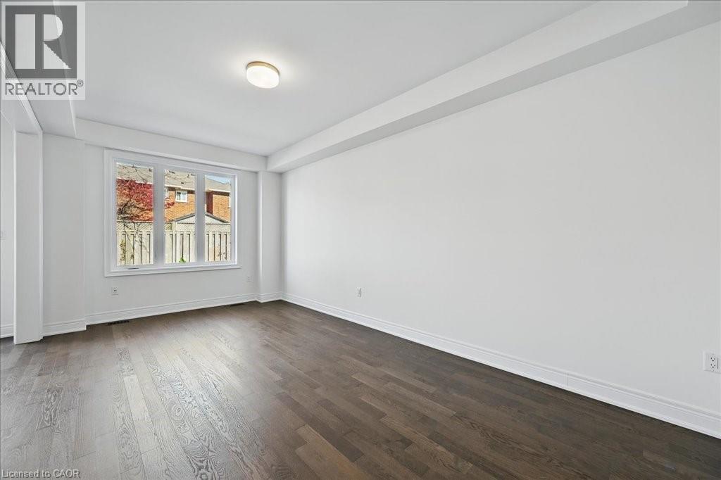 2184 Postmaster Drive Unit# 13, Oakville, ON - Indoor Photo Showing Other Room