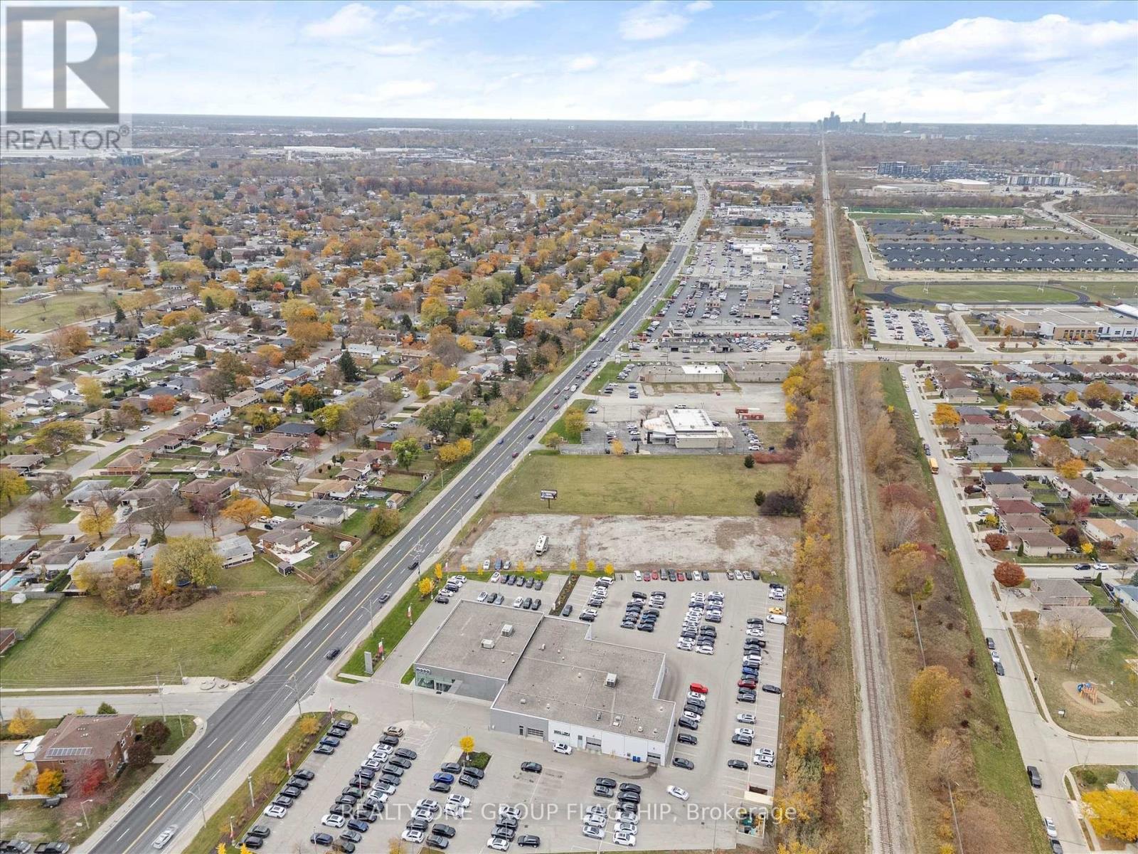 10982 Tecumseh Road E, Windsor, ON