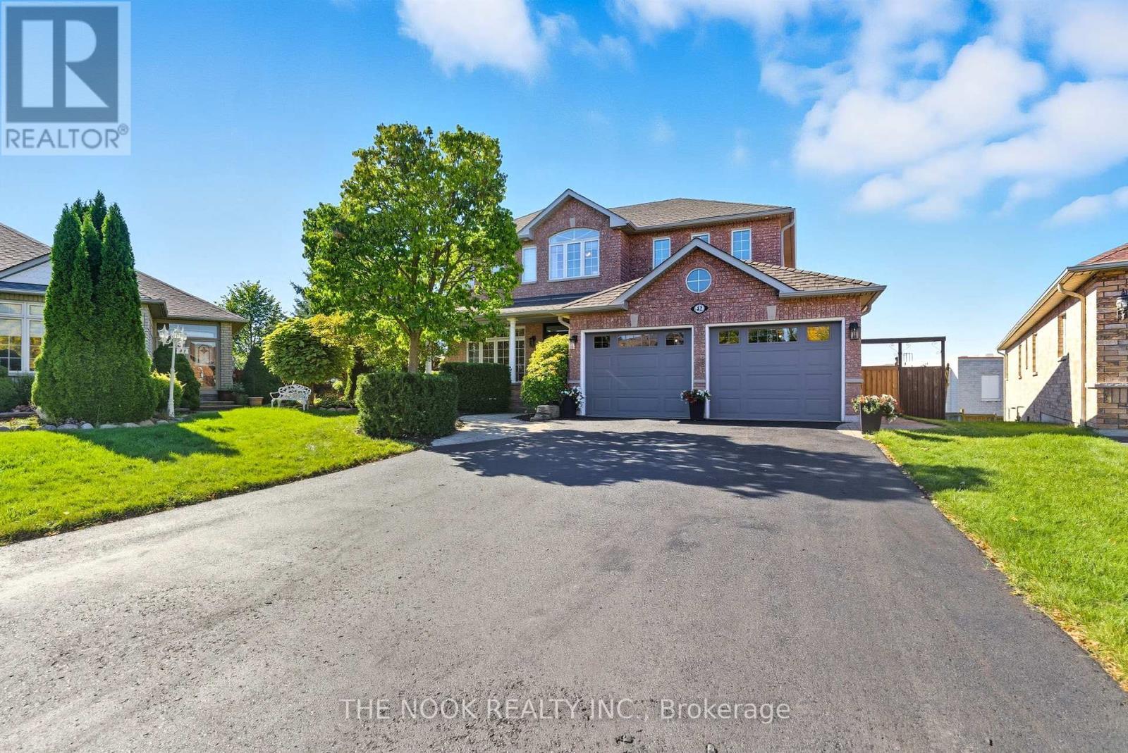 42 Bridle Court, Clarington (Courtice), ON - Outdoor