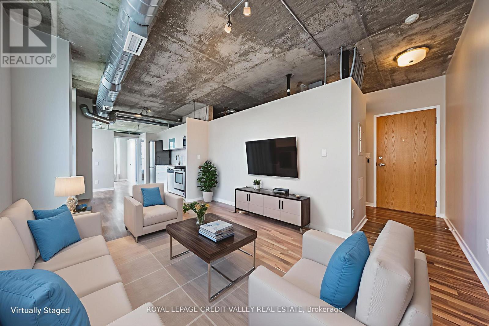 609 - 150 Sudbury Street, Toronto, ON - Indoor Photo Showing Living Room