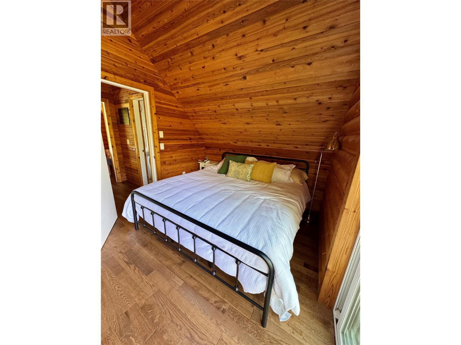 Primary bedroom - Lot 4 Pete Martin Bay, Sicamous, BC - Indoor Photo Showing Bedroom