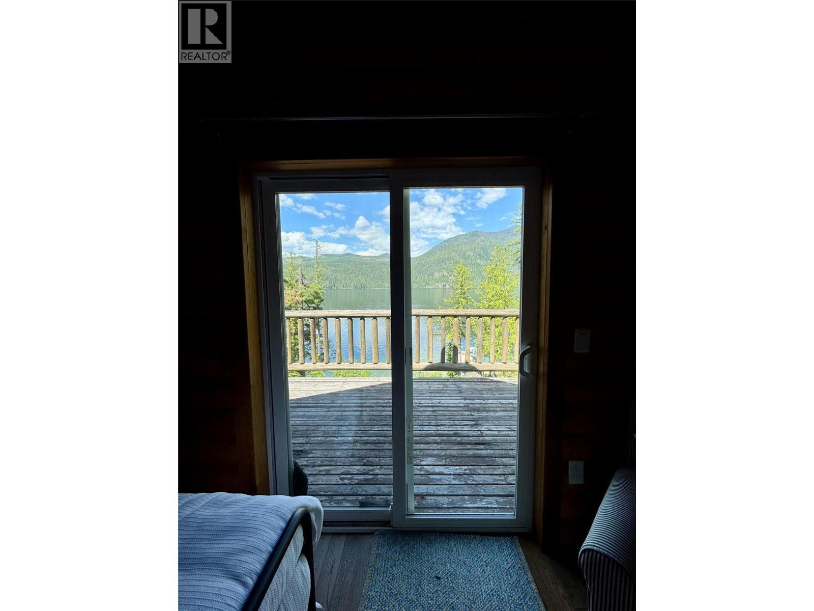Primary bedroom - Lot 4 Pete Martin Bay, Sicamous, BC -