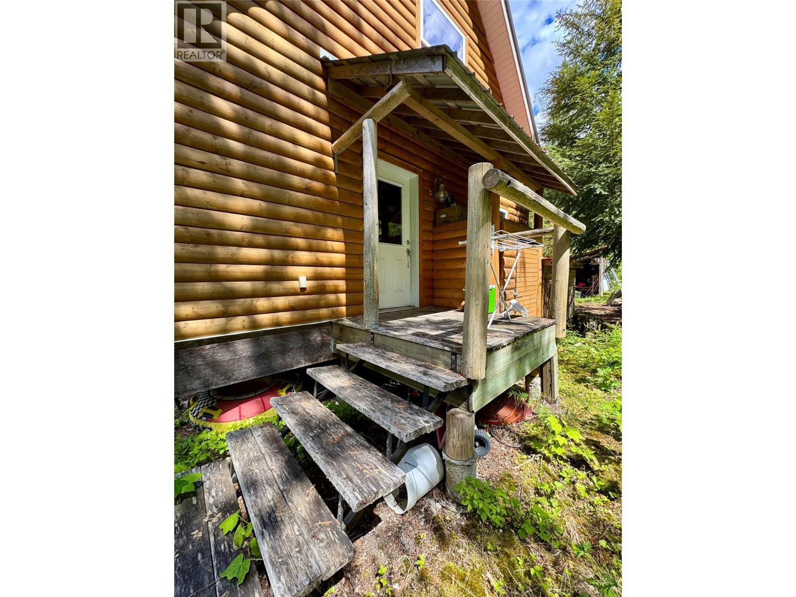 Back Entrance - Lot 4 Pete Martin Bay, Sicamous, BC - Outdoor