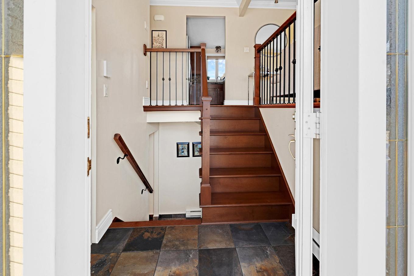 Hall d'entrée/Vestibule - 3075 Rue Michaud, Brossard, QC - Indoor Photo Showing Other Room